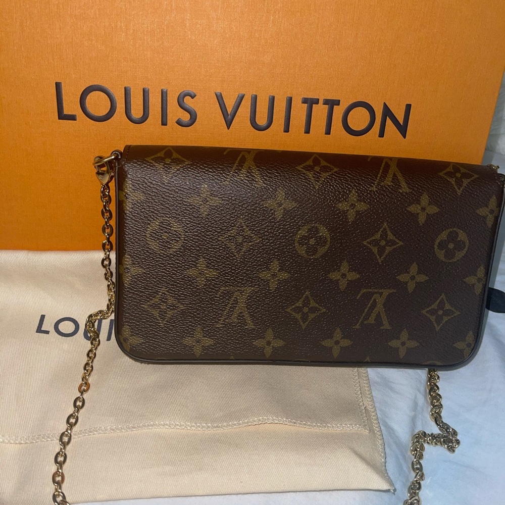 Louis Vuitton POCHETE FELICIE - Picture 7 of 8